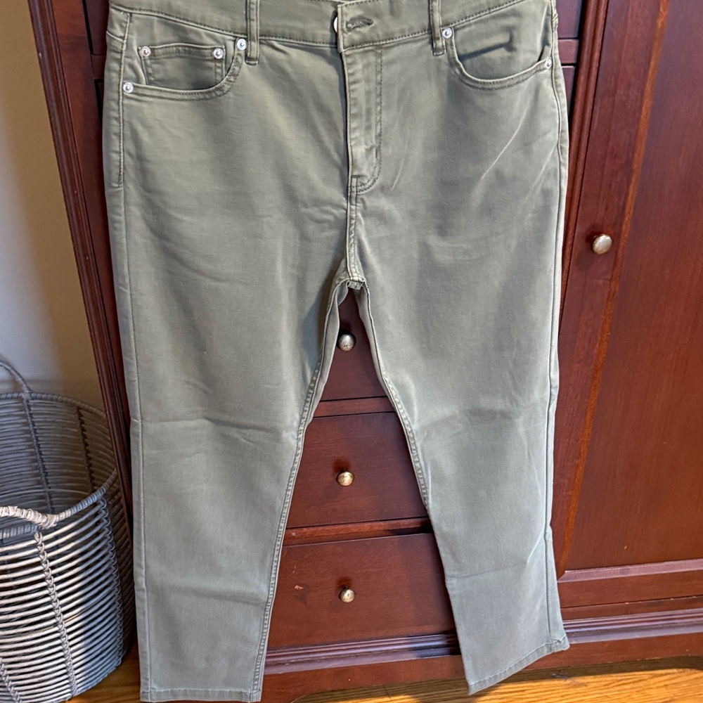 Mugsy Men's Olive Green Jeans